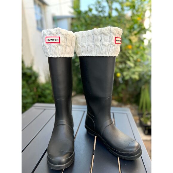 NWOT Hunter Tall Cream Cable Knit Cuff Rain Boot Socks SZ M = US Women's SZ 5-7 - Picture 1 of 4